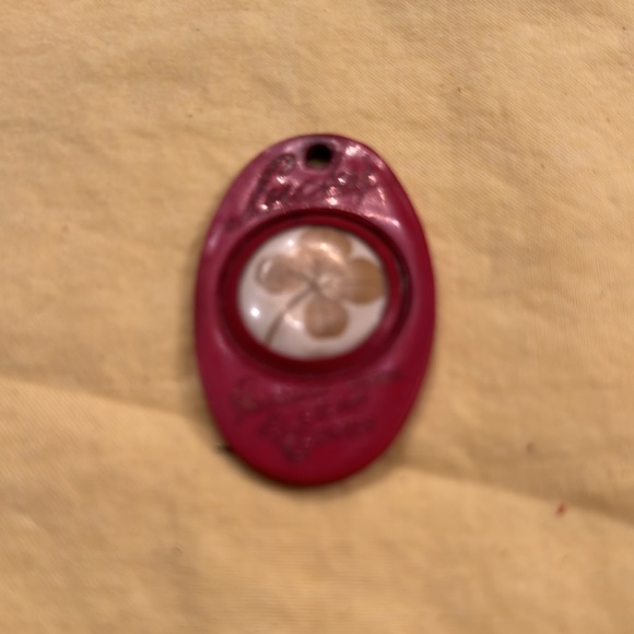 Vintage 1970’s Lucky 🍀 Genuine 4 Leaf Clover retro key chain or anything smile - Picture 2 of 4